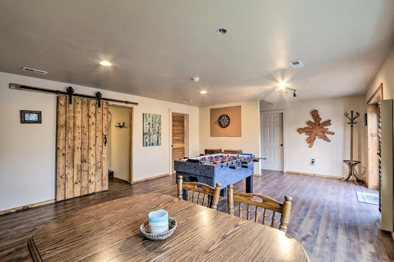 Butler Cabin On 19 Acres With Hot Tub And Fire Pit! المظهر الخارجي الصورة